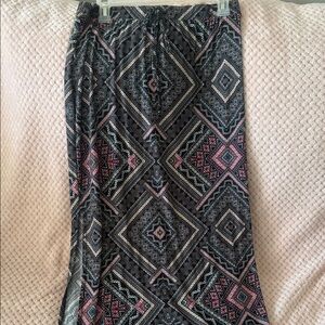 Bobbie Brooks Black and Pink Geometric Pencil Skirt